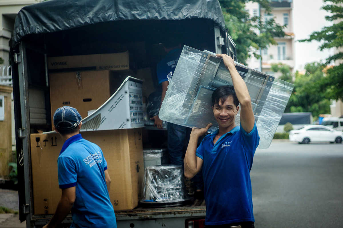 Dịch vụ chuyển nhà giá rẻ hân hạnh và vinh dự được phụ vụ Quý khách