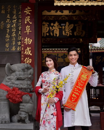 chụp hình tết chùa bà thiên hậu 2021