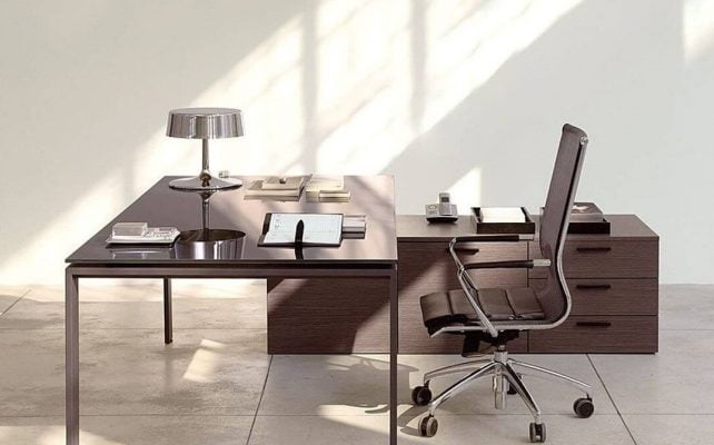 Phong thủy bàn làm việc cho người mệnh Thổ