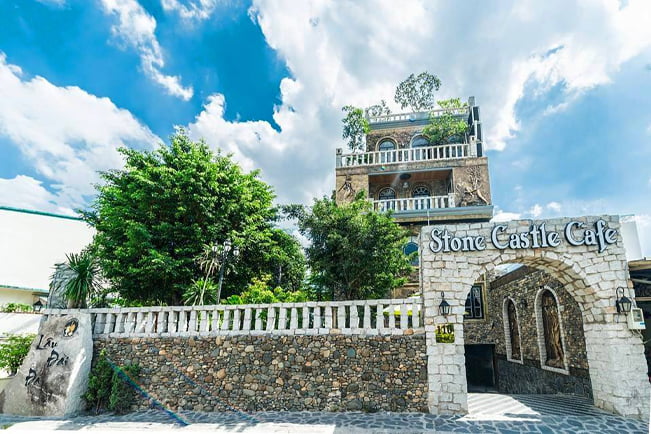 cà phê lâu đài đá tân phú