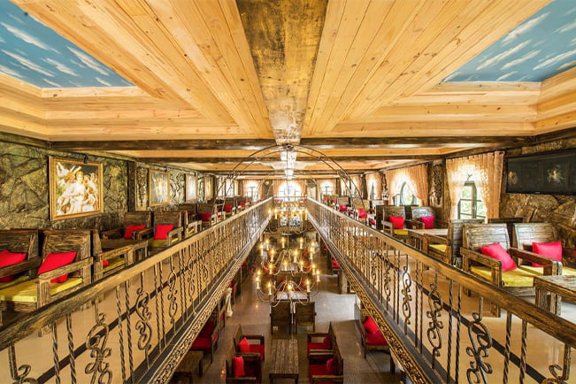 cà phê lâu đài đá tân phú