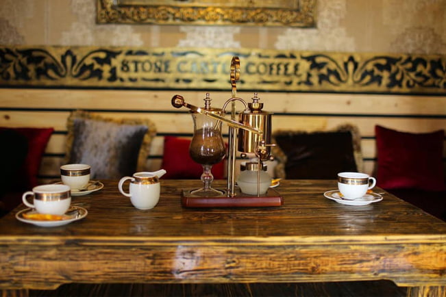 cà phê lâu đài đá tân phú