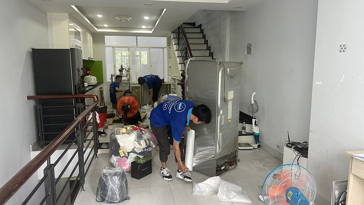 chuyen nha chuyen nghiep tai vuon lai